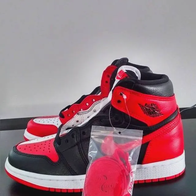 2018 Nike Air Jordan Retro 1 HI OG Homage to Home - Non-num