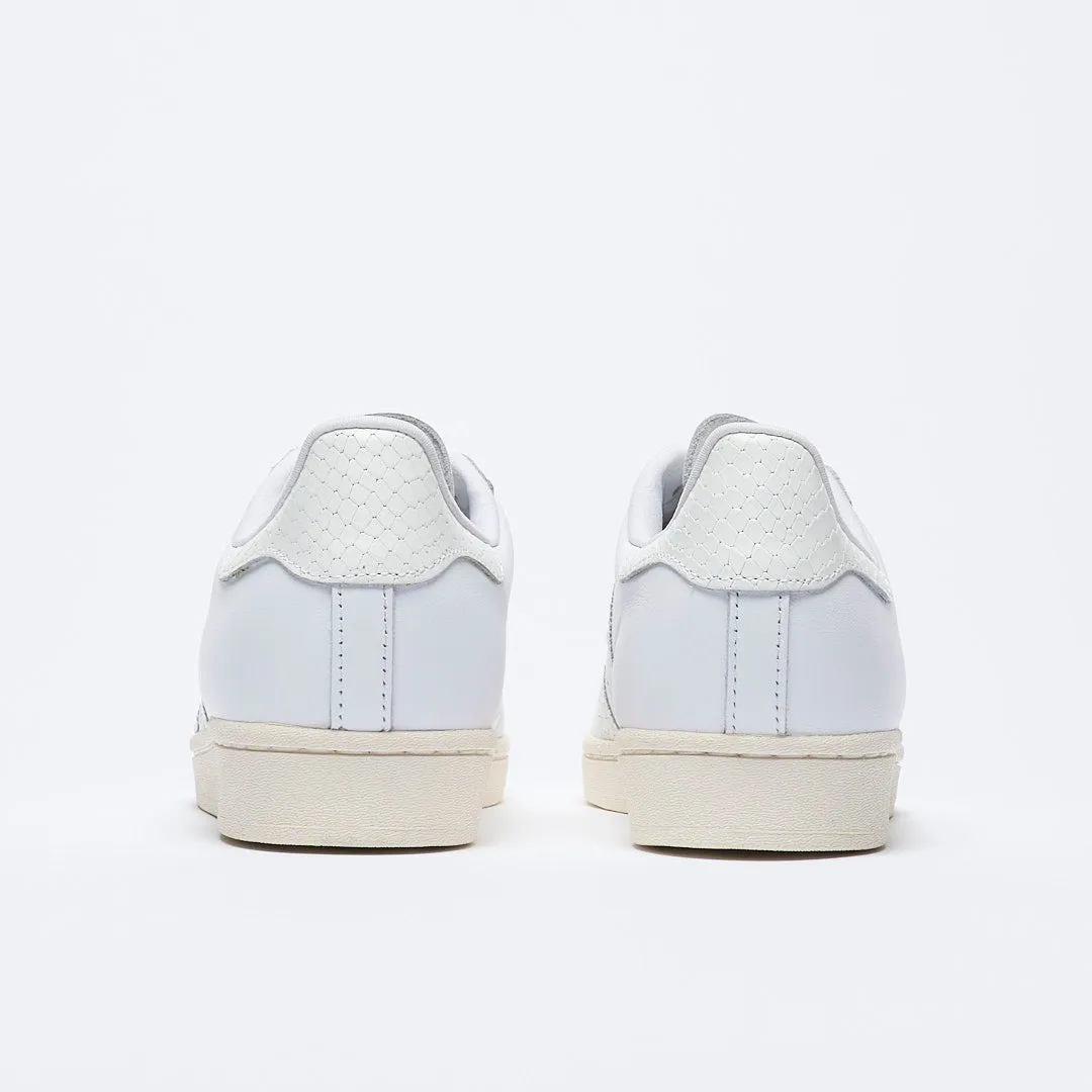 ADIDAS Skate - Superstar ADV (Cloud White/Gold Metallic)