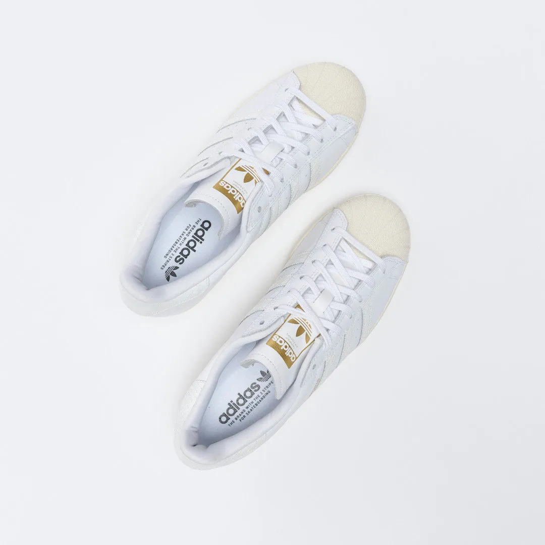 ADIDAS Skate - Superstar ADV (Cloud White/Gold Metallic)