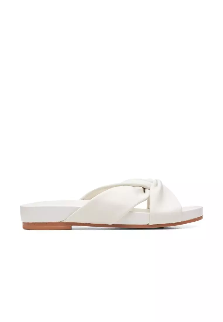 Clarks Clarks Pure Twist White Leather Womens Casual With  Medal Rated Tannery Technology