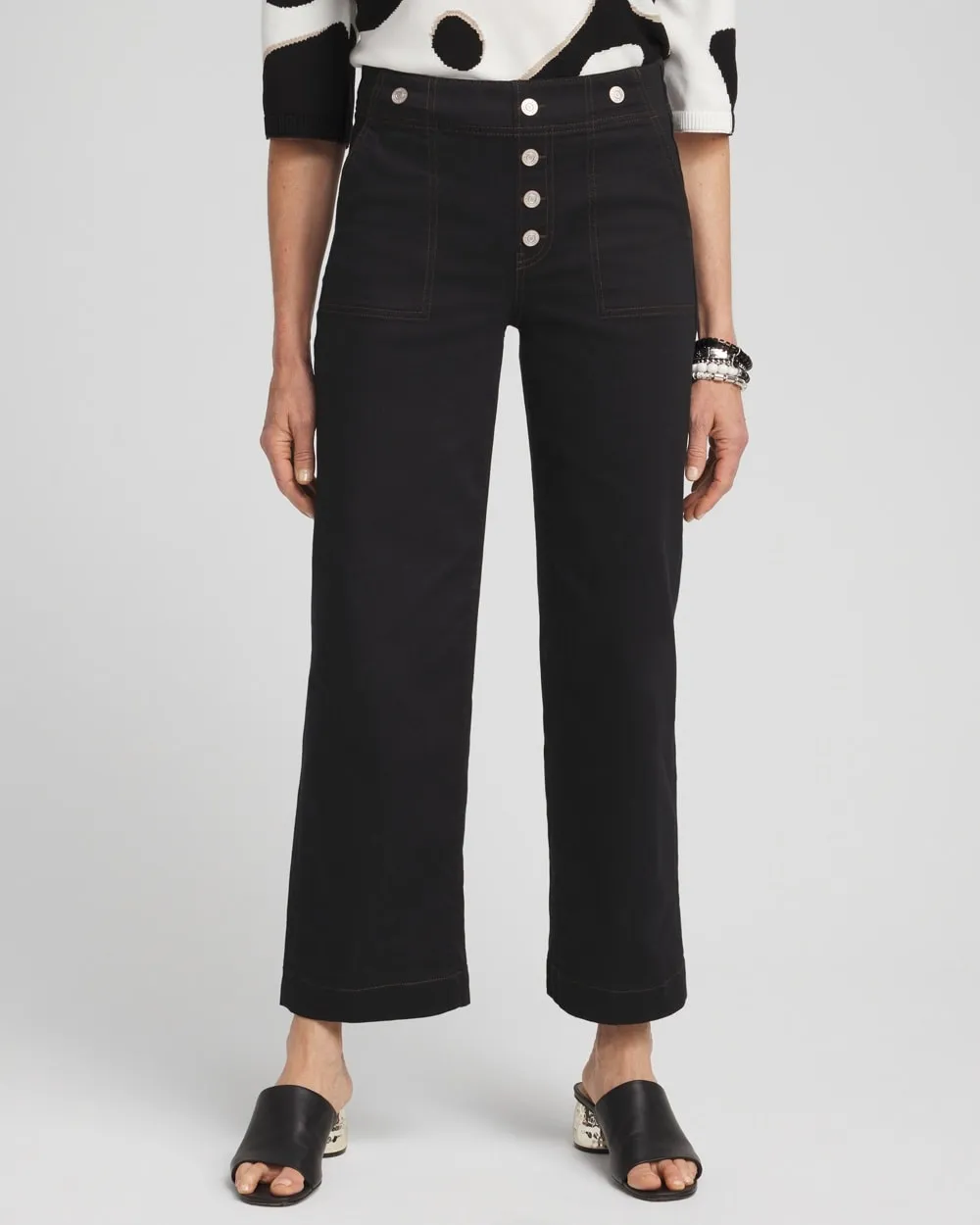 Faux Button Pull-on Cropped Jeans