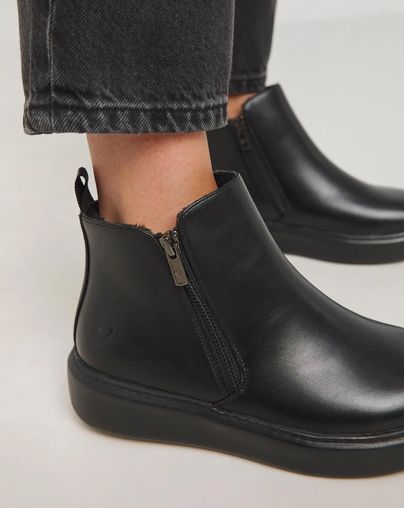 Heavenly Feet Senta Chelsea Boot Extra Wide EEE Fit