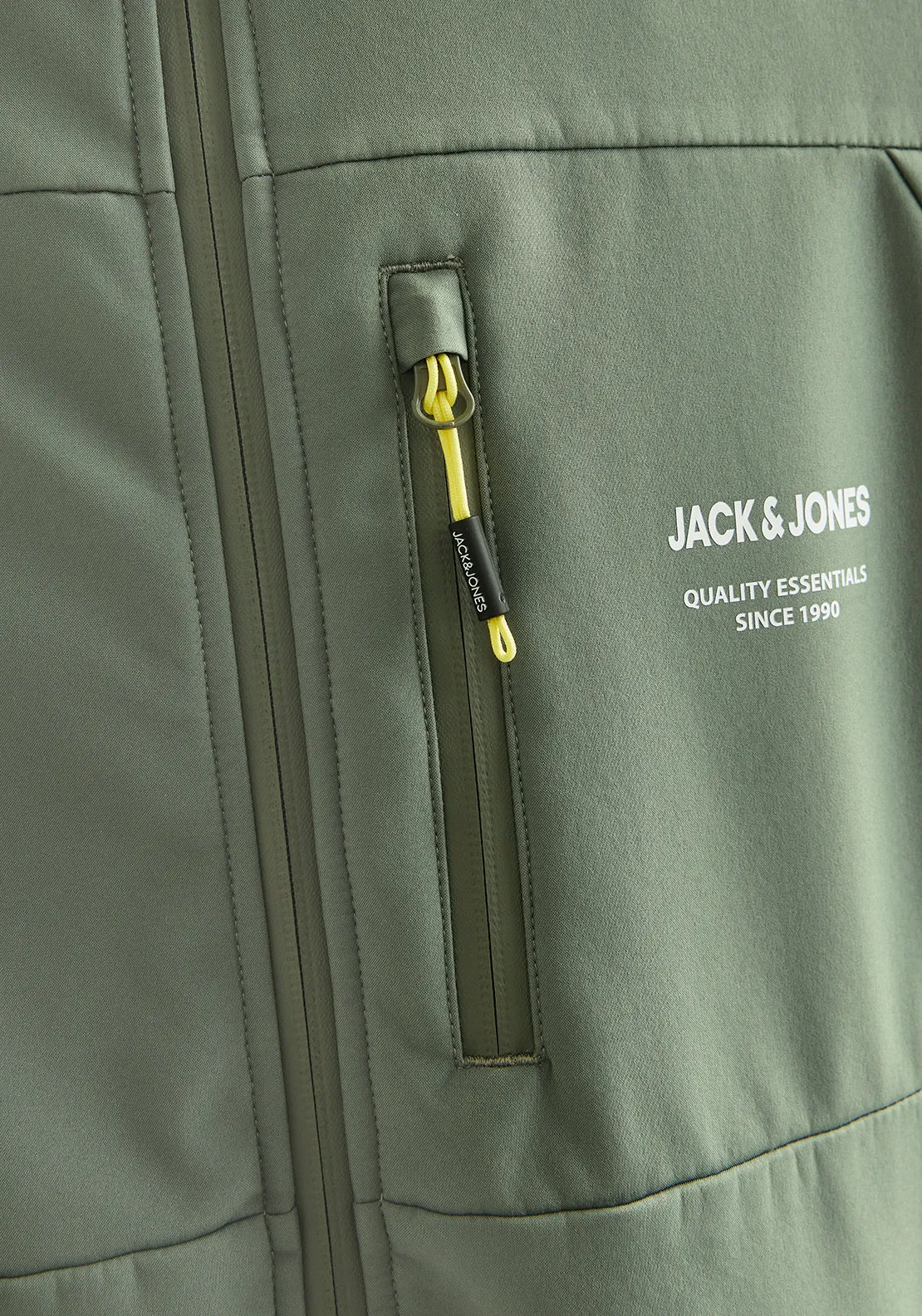 Jack & Jones Theo Softshell Jacket, Agave Green