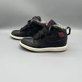 Nike / Air Jordan 1 Retro High 'Black Pink' / Runner / US11