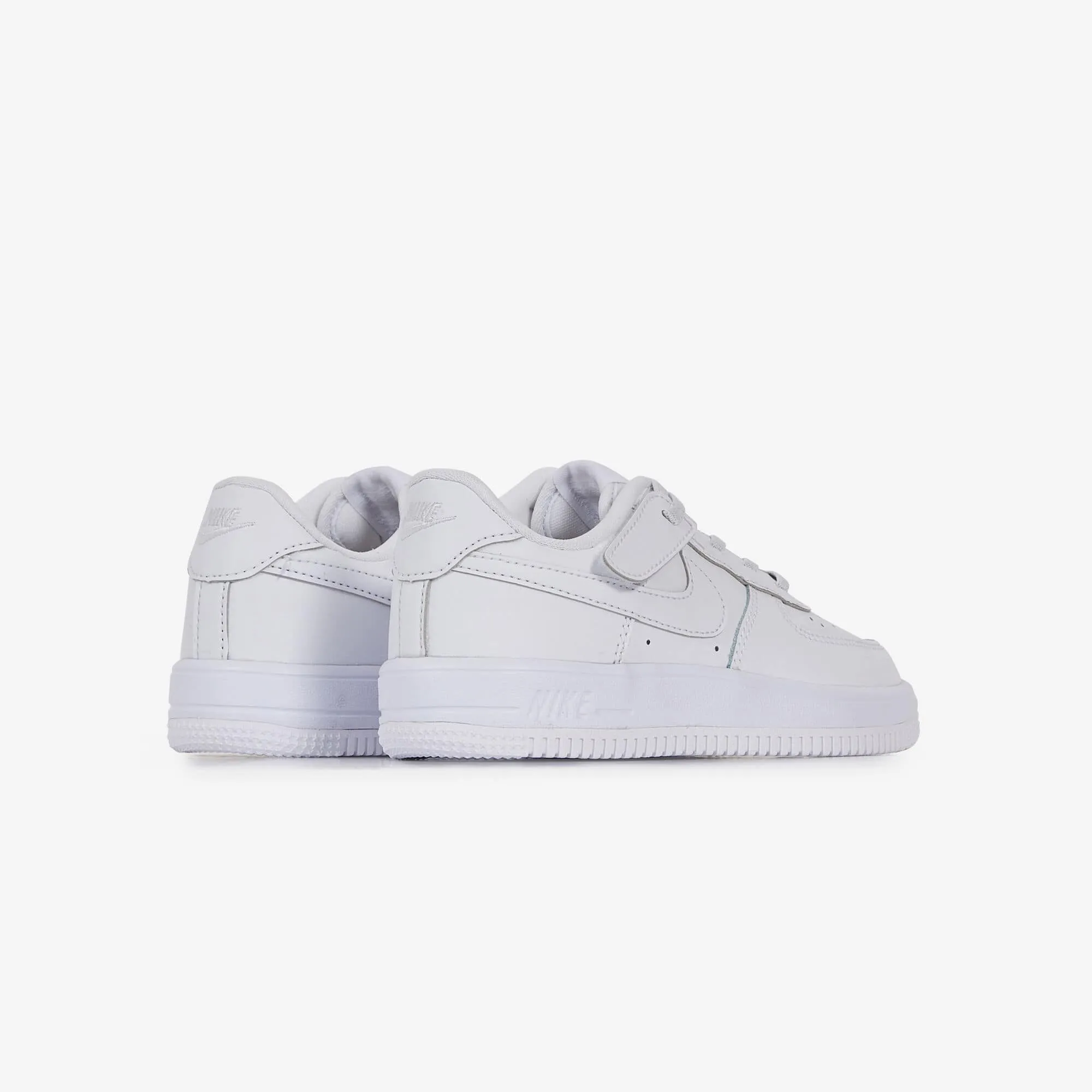 NIKE AIR FORCE 1 LOW CF