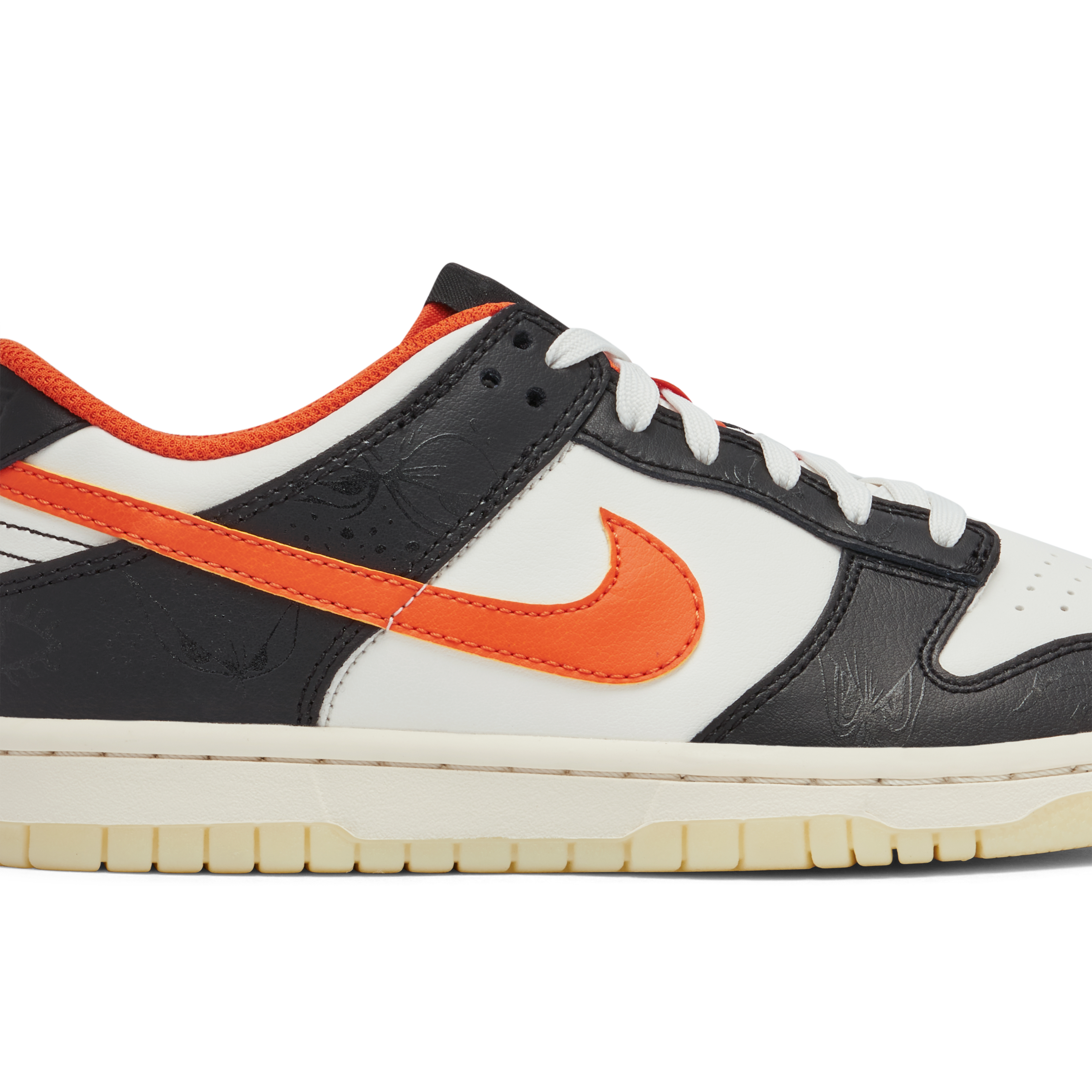 Nike Dunk Low Halloween GS | DO3806-100 | Laced