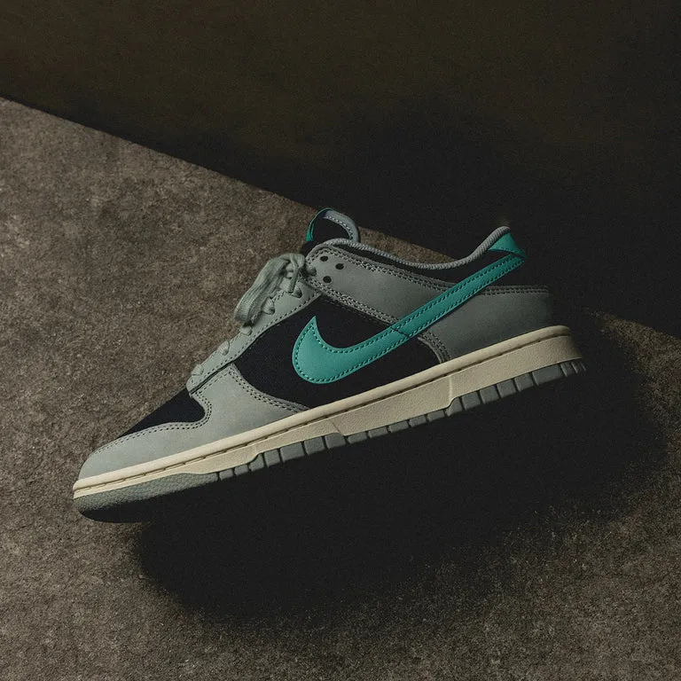 Nike Dunk Low Retro PRM Light Pumice / Green Frost / Dark Obsidian / Coconut Milk