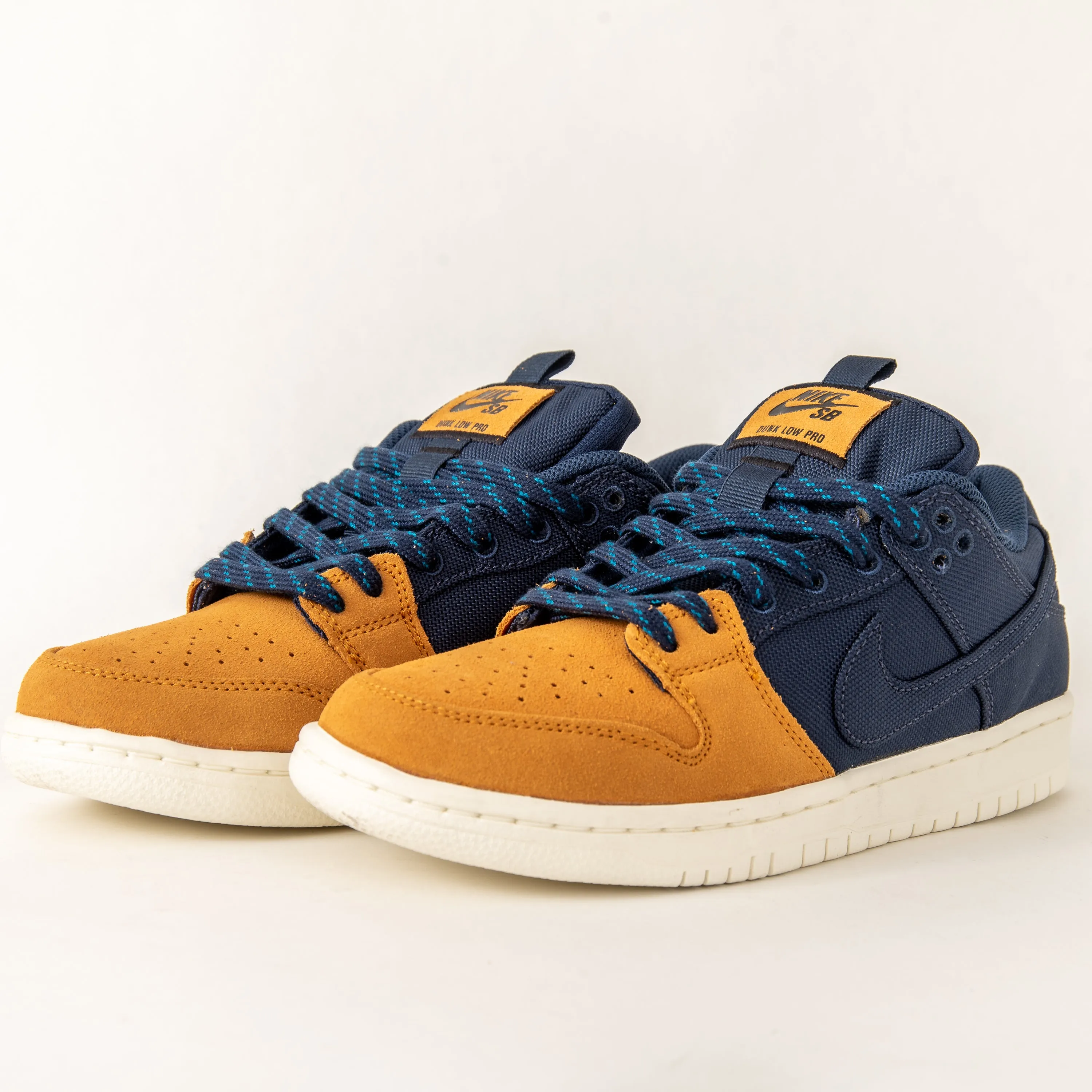 Nike SB - Dunk Low Pro PRM (Midnight Navy/Desert Ochre)