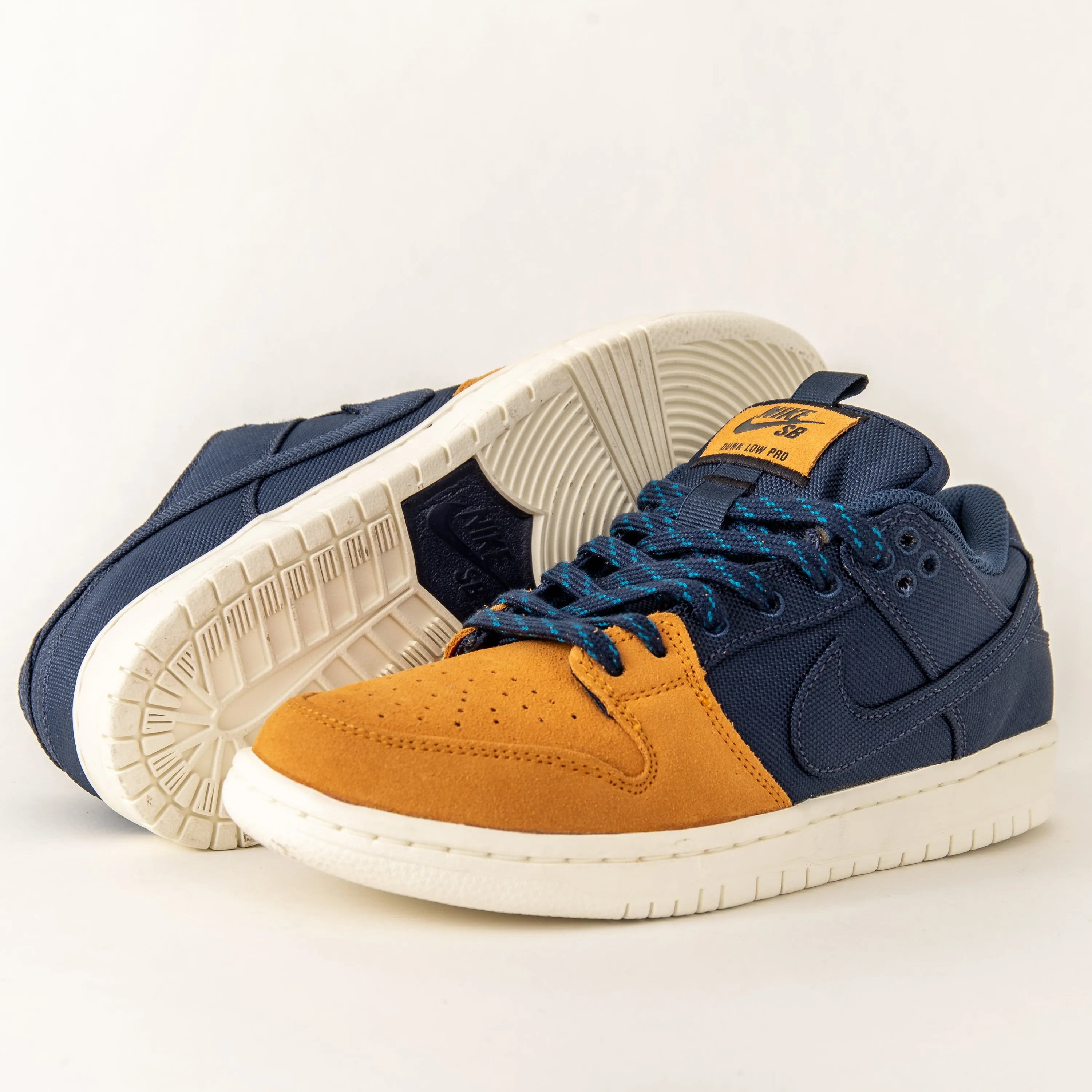 Nike SB - Dunk Low Pro PRM (Midnight Navy/Desert Ochre)