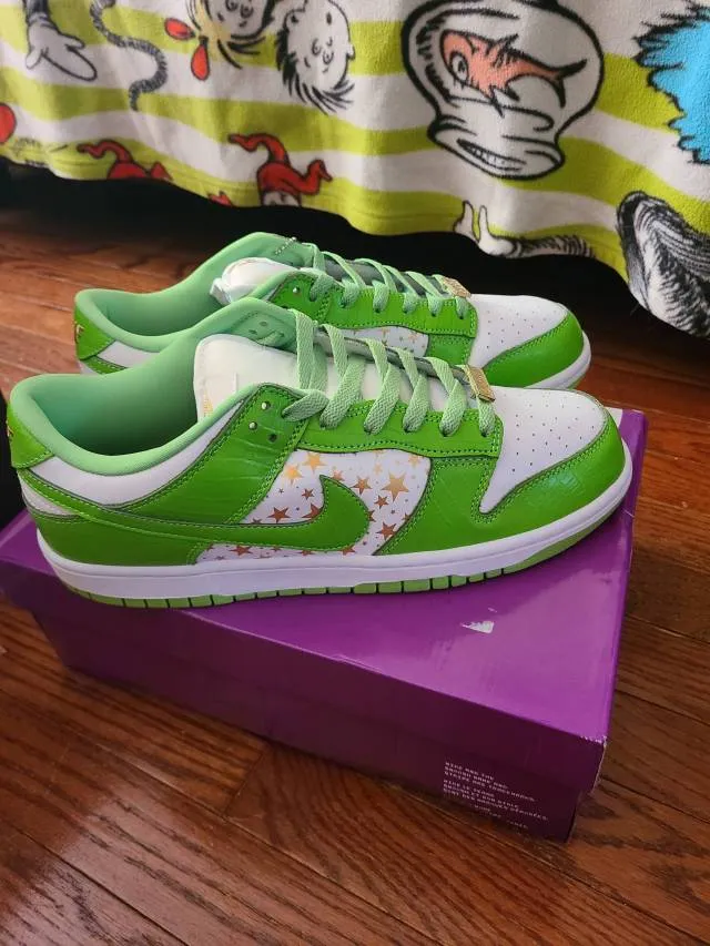 Nike Sb Dunk Low Supreme Mean Green