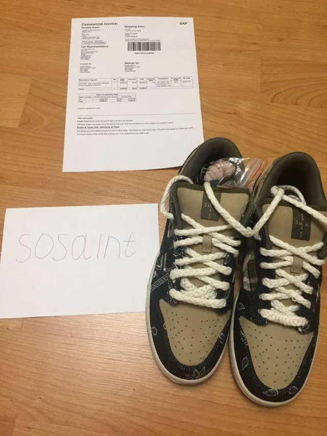 Nike SB Dunk Low Travis Scott /w Special Box