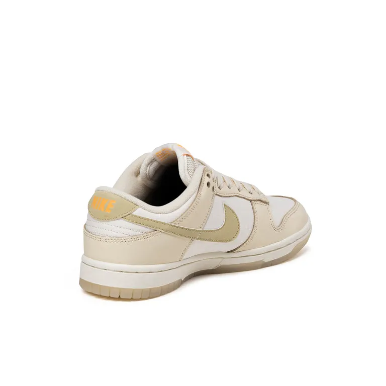 Nike Wmns Dunk Low Muslin / Team Gold / Pale Ivory / Laser Orange