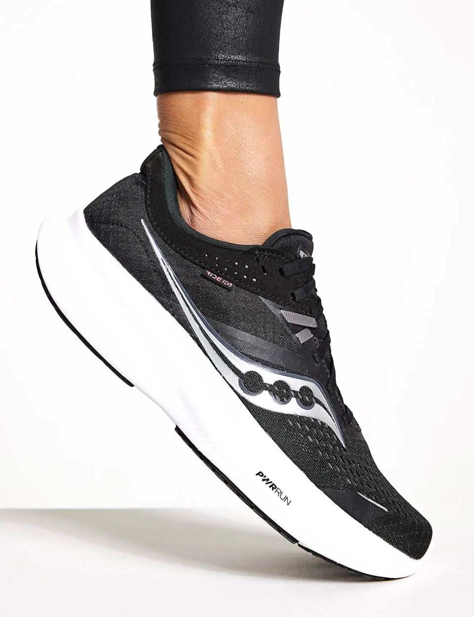 Saucony Ride 16 - Black/White