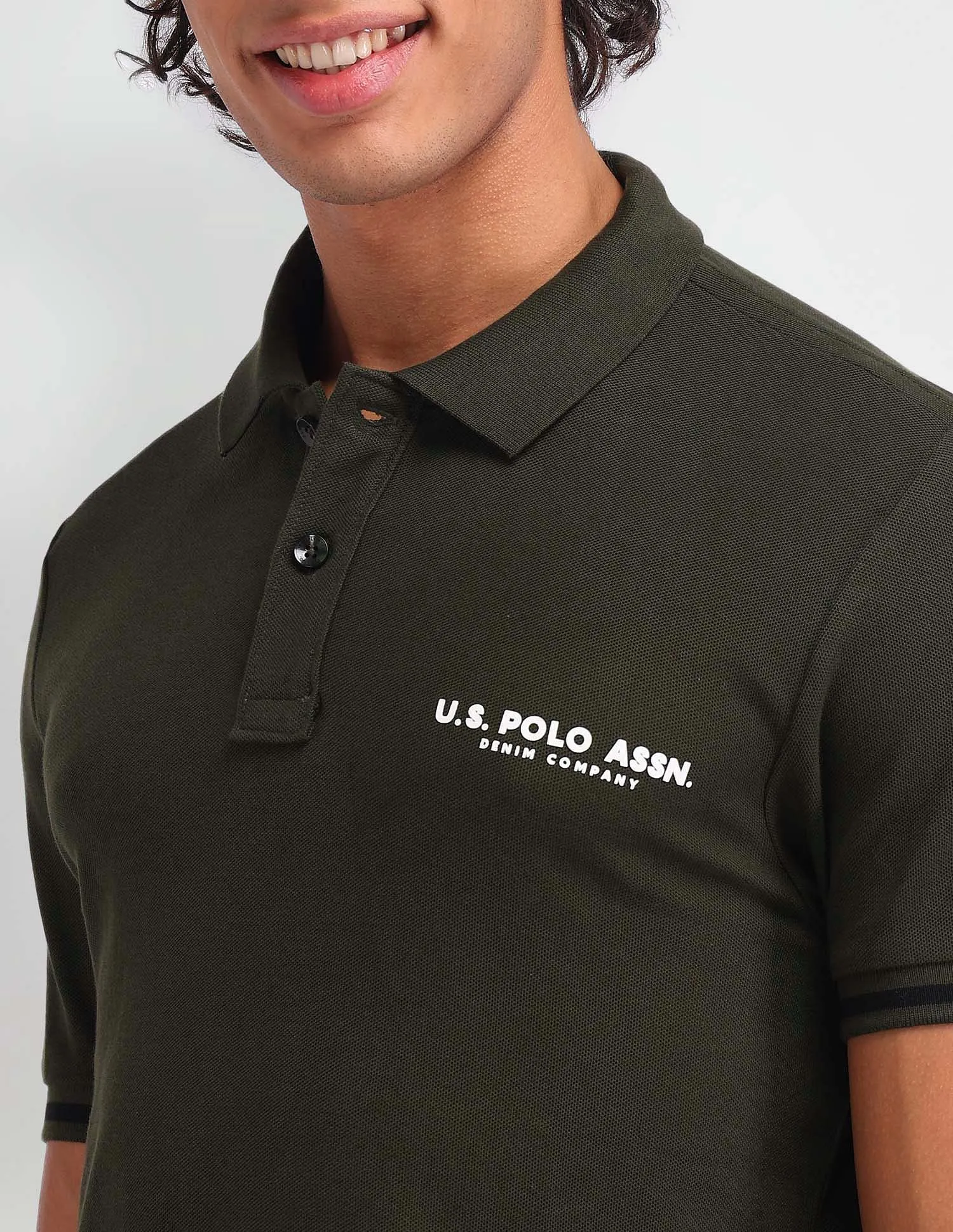 U.S. Polo Assn. Denim Co. Solid Cotton Muscle Fit Polo Shirt