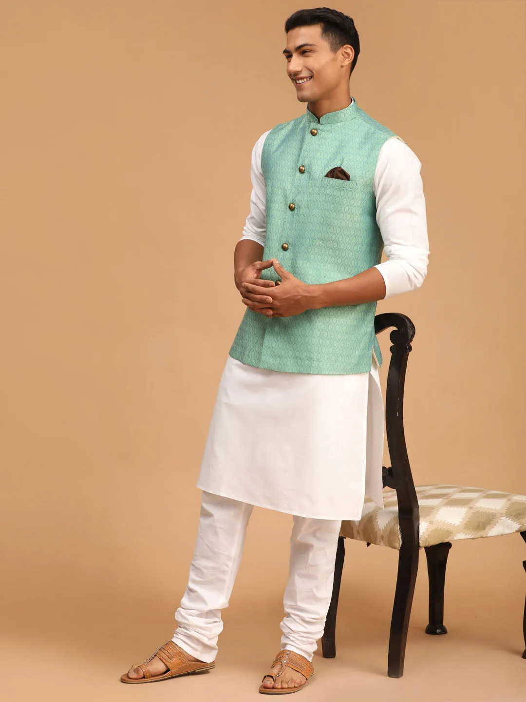 VASTRAMAY Men's Green Jacquard Nehru Jacket with Kurta Pyjama Set