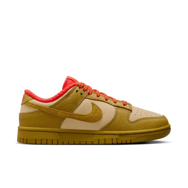 WMNS NIKE DUNK LOW, SESAME/BRONZINE-PICANTE RED